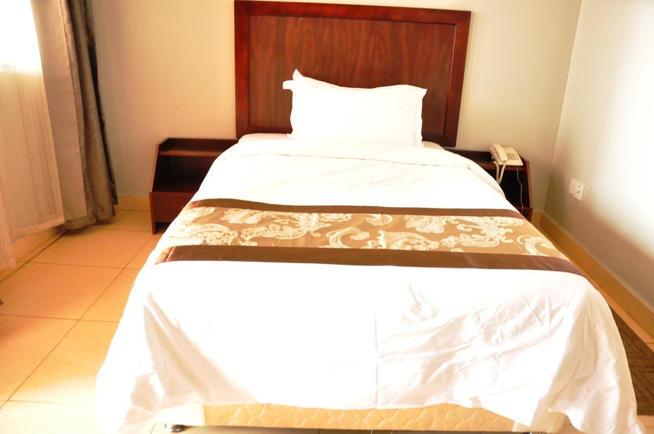 Easy View Hotel Mbarara Bagian luar foto