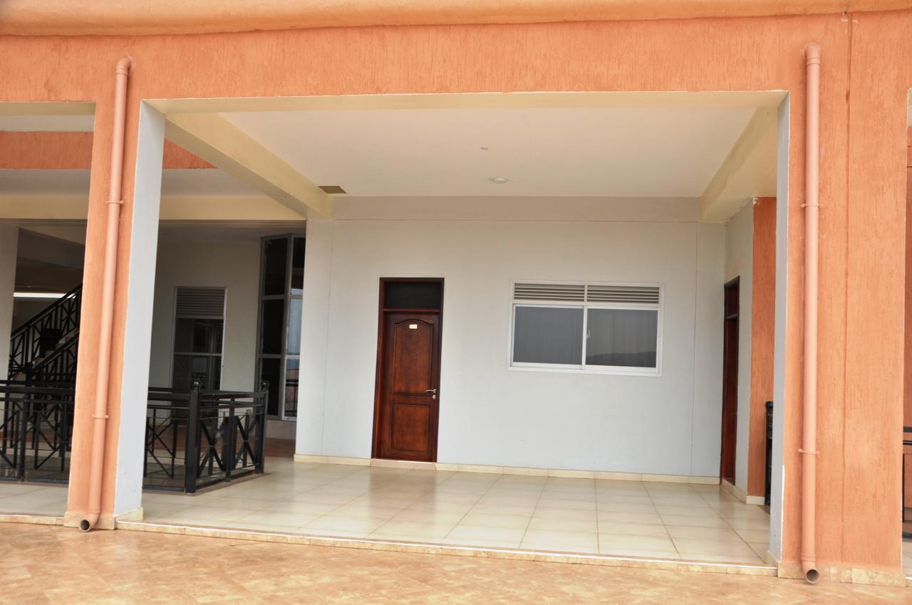 Easy View Hotel Mbarara Bagian luar foto