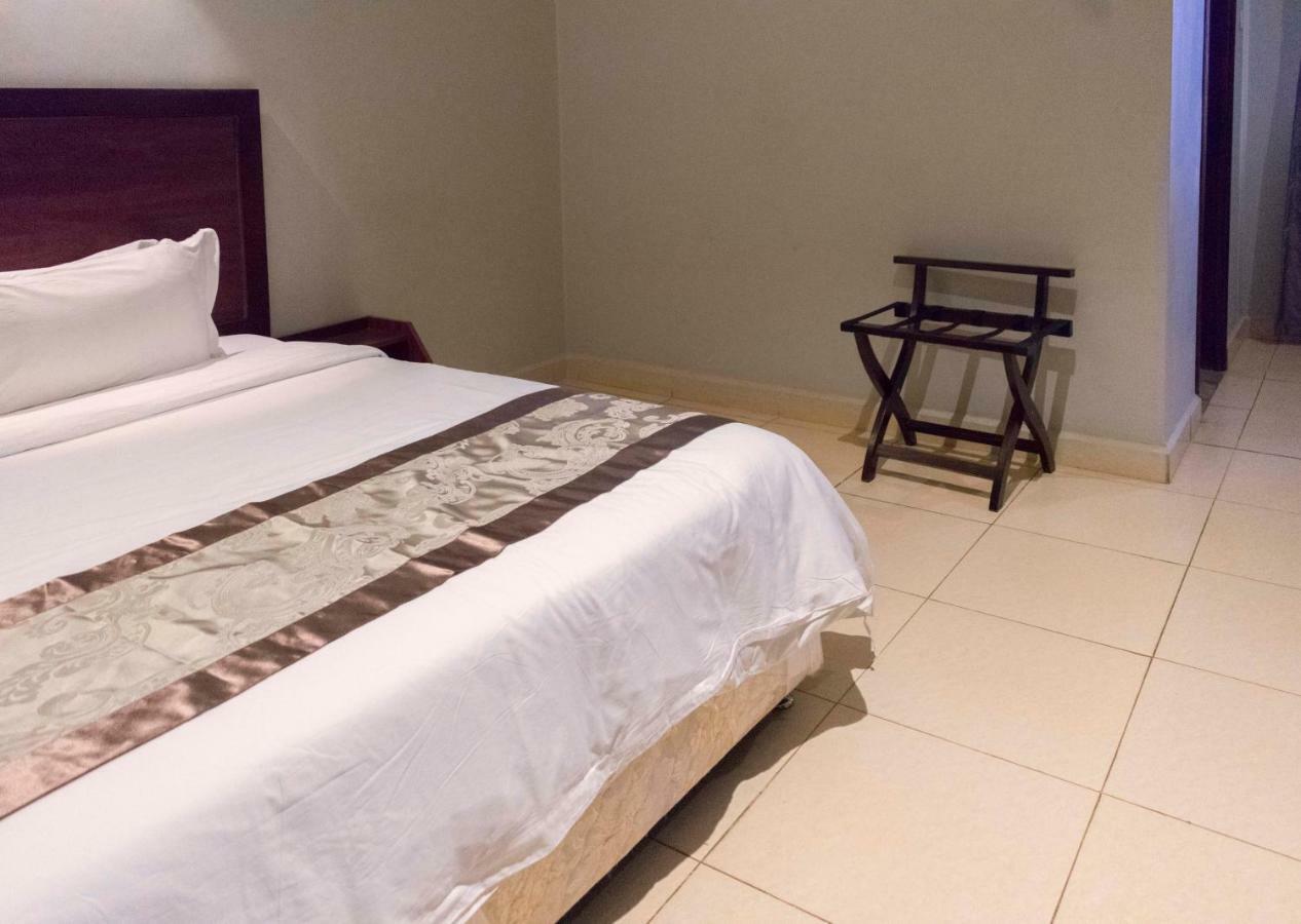 Easy View Hotel Mbarara Bagian luar foto